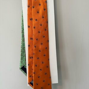 Chaps 100%silk game day football orange tie